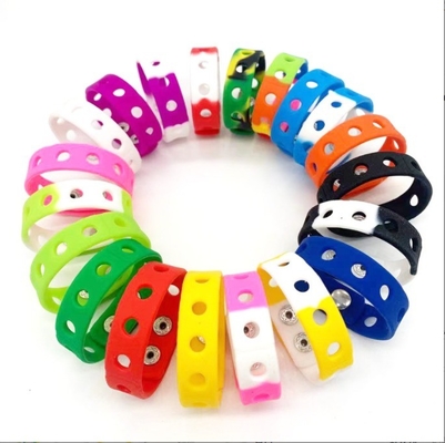 Pulseira de borracha de silicone personalizada Pulseira com buracos personalizável e durável