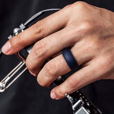Design personalizado Anel de dedos de borracha de silicone ecológico Anel de casamento flexível e durável