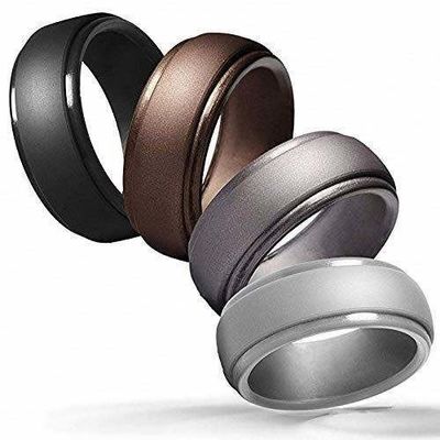Anel de casamento de silicone para homens 4 pacotes Singles Step Edge Design elegante Metal Black e Camo