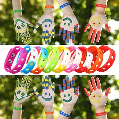 Pulseira de silicone para educação Bebê jóias Pendente estilo de moda pulso brinquedo borracha macia crianças presente