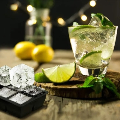 Em estoque 4 6 8 Cavidade Silicone Ice Tray Mold com tapa Grande Quadrado Forma Ice Cube Maker