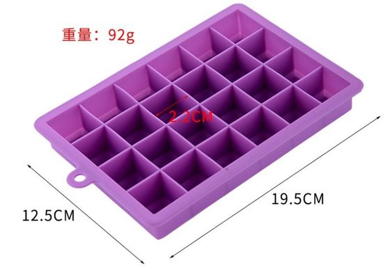 Fabricantes de sorvete fácil de soltar 15 cavidade 24 cavidade silicone cubos de gelo bandejas com tampas