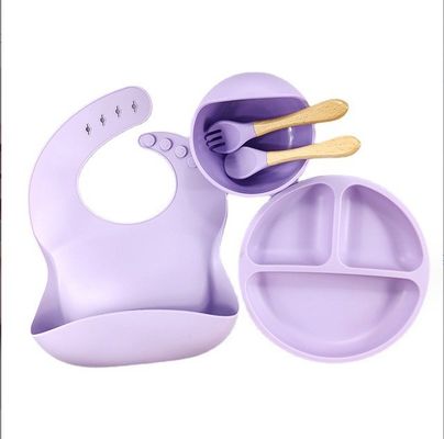 5pcs Eco-friendly Baby Feeding Set Silicone Sucção Bowls Placas Cucharão Forquilha Bib para Pequeninos