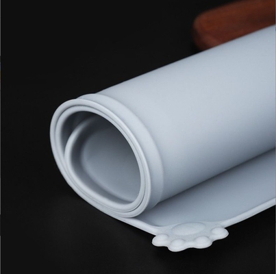 Moderno estilo impermeável antiderrapante silicone gato de alimentação de animais de estimação para cães para requisitos personalizados