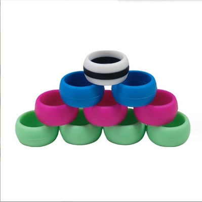 Anel de casamento de silicone de 18 mm Adequado para homens e mulheres Design colorido Material de qualidade alimentar