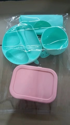 Conjunto de alimentação para bebés de silicone 5pcs melhor segurança impermeável fácil de limpar tigela com bib de colher