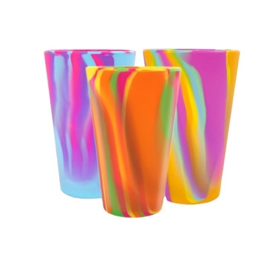 Copo de café de água potável de silicone reutilizável com tampa e canudos 600 ml