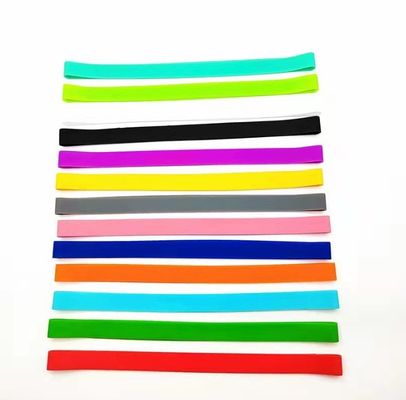 Serviço de corte para cadeira de praia de cor sólida, elástica, porta-toalhas, grampos, tiras de borracha de silicone