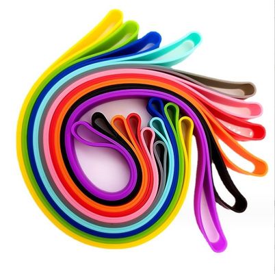 Serviço de corte para cadeira de praia de cor sólida, elástica, porta-toalhas, grampos, tiras de borracha de silicone