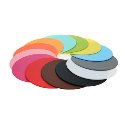 Coaster de silicone 10CM Pad de isolamento redondo Decoração de mesa Acessórios Tipo de colchões Pads